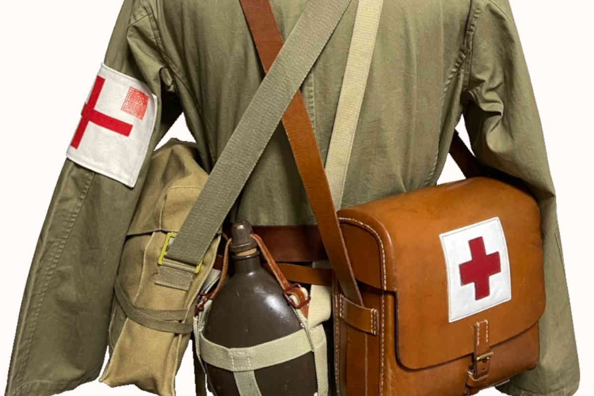 Read more about the article Medic (Type 98 Summer Tunic / Post-Showa 18)