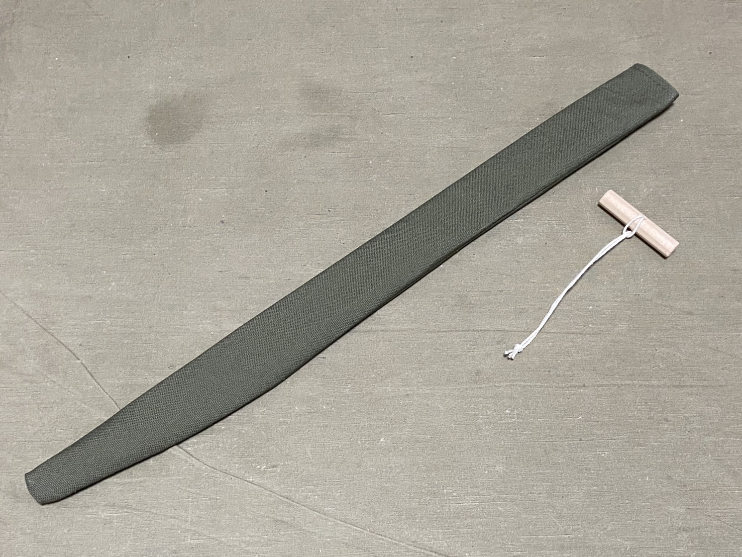 投稿についてもっと詳しく 銃剣鞘覆 [濃緑色] & 脱落止め