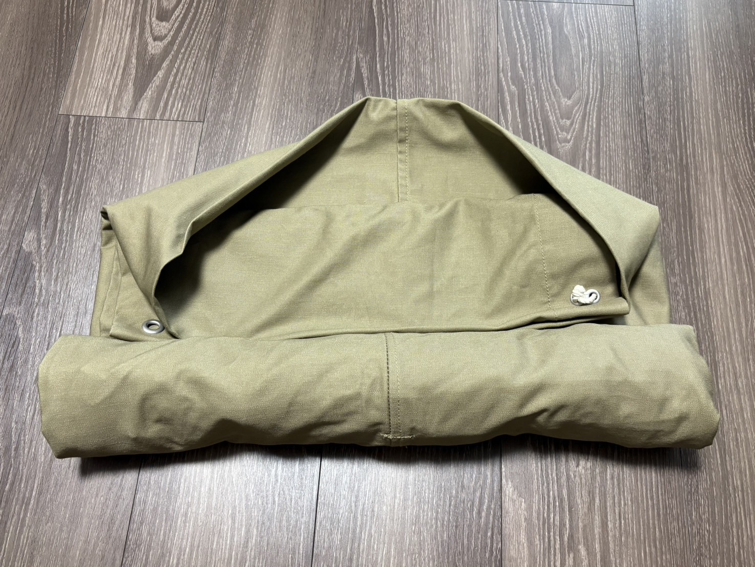 携帯天幕の畳み方